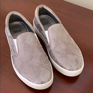 Johnston & Murphy Metallic animal print sneakers